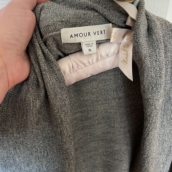 Amour Vert Berdine Wool Cardigan - Picture 2 of 5